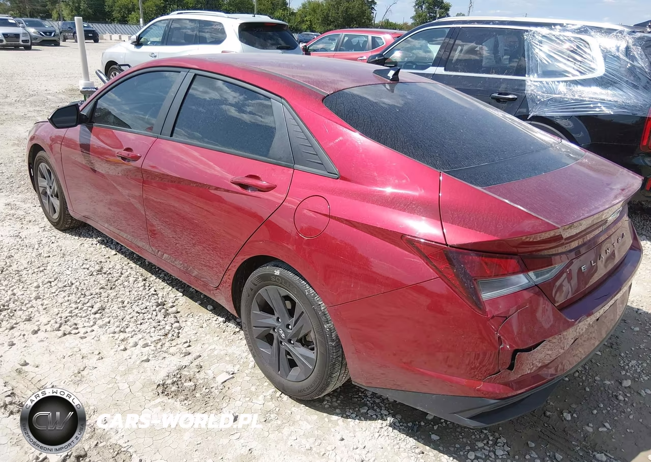 2023 Hyundai Elantra Sel VIN:KMHLM4AG5PU628722 - 3