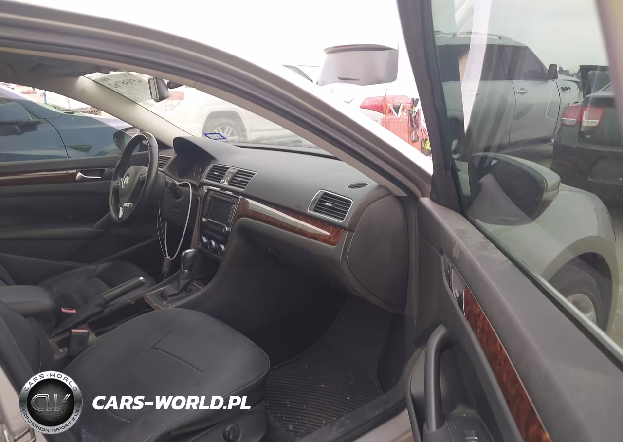 2012 Volkswagen Passat 2.0L Tdi Sel Premium VIN:1VWCN7A34CC008733 - 5