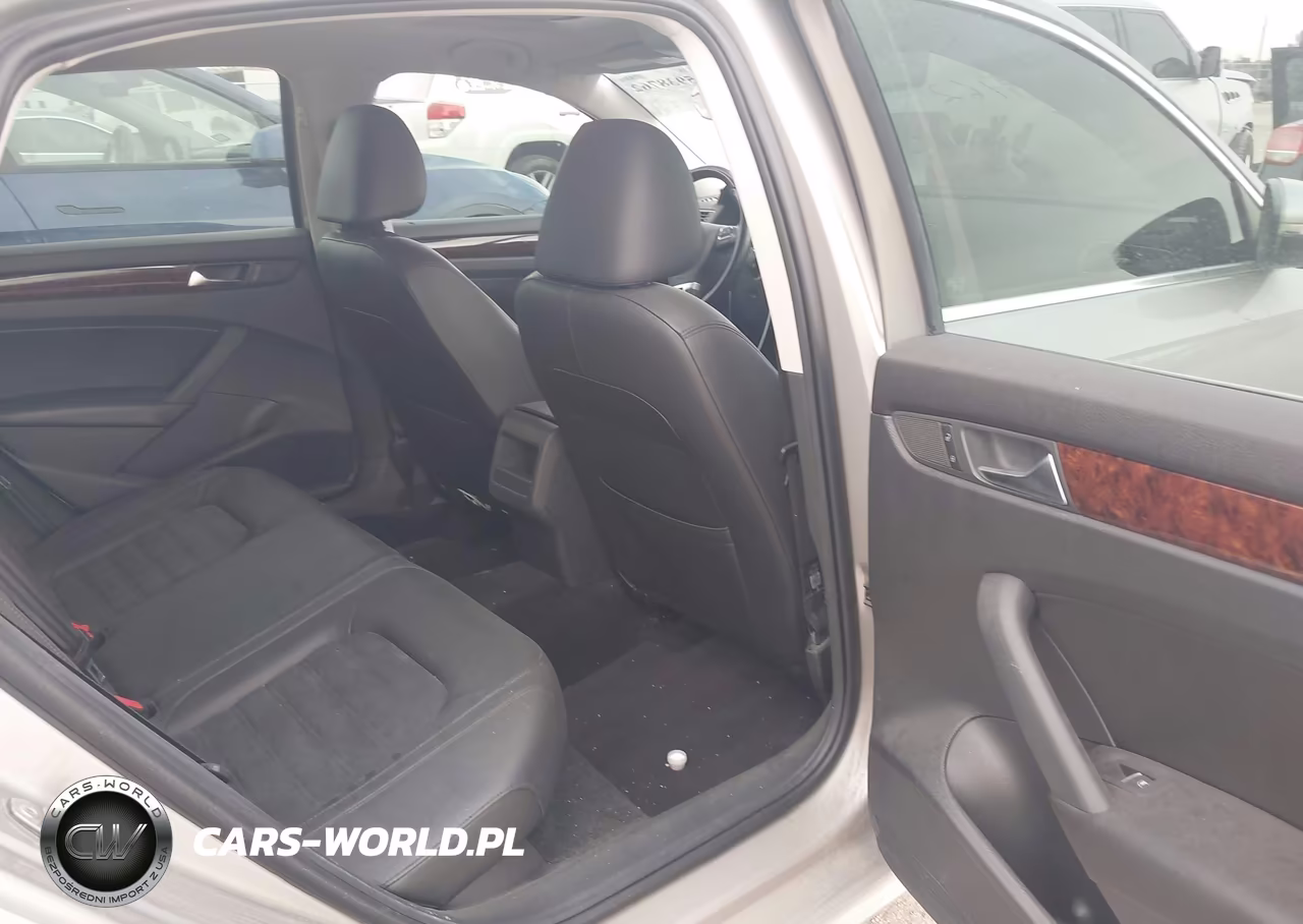 2012 Volkswagen Passat 2.0L Tdi Sel Premium VIN:1VWCN7A34CC008733 - 8