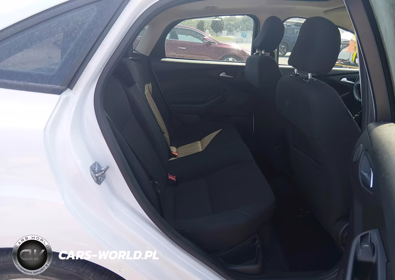 2017 Ford Focus Sel VIN:1FADP3H2XHL347016 - 8