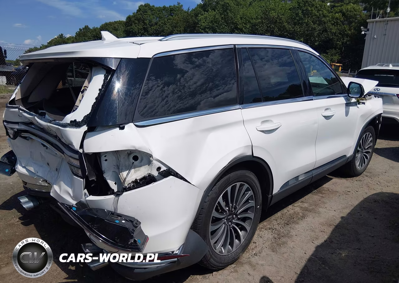 2023 Lincoln Aviator Standard VIN:5LM5J6XC0PGL00427 - 4