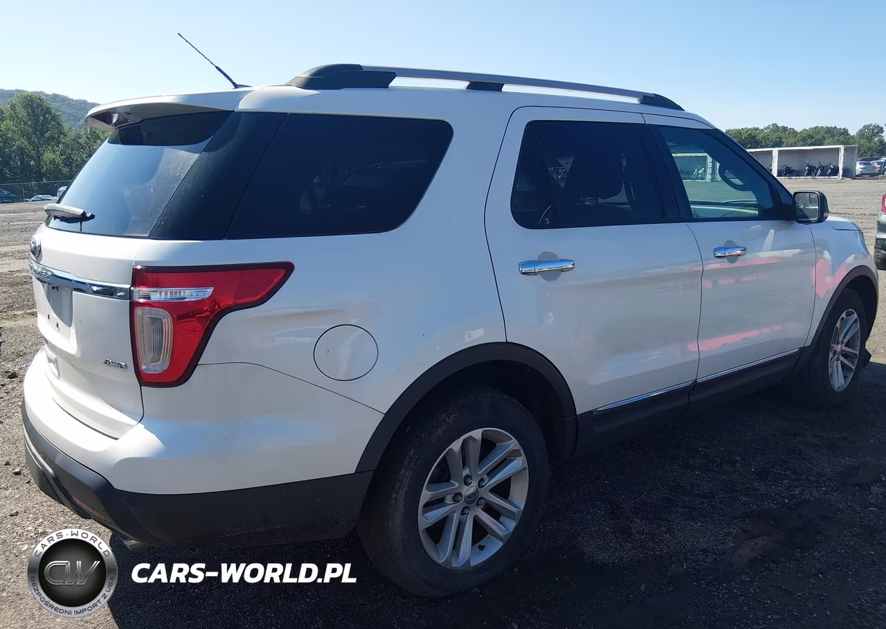 2011 Ford Explorer Xlt VIN:1FMHK8D81BGA06407 - 4