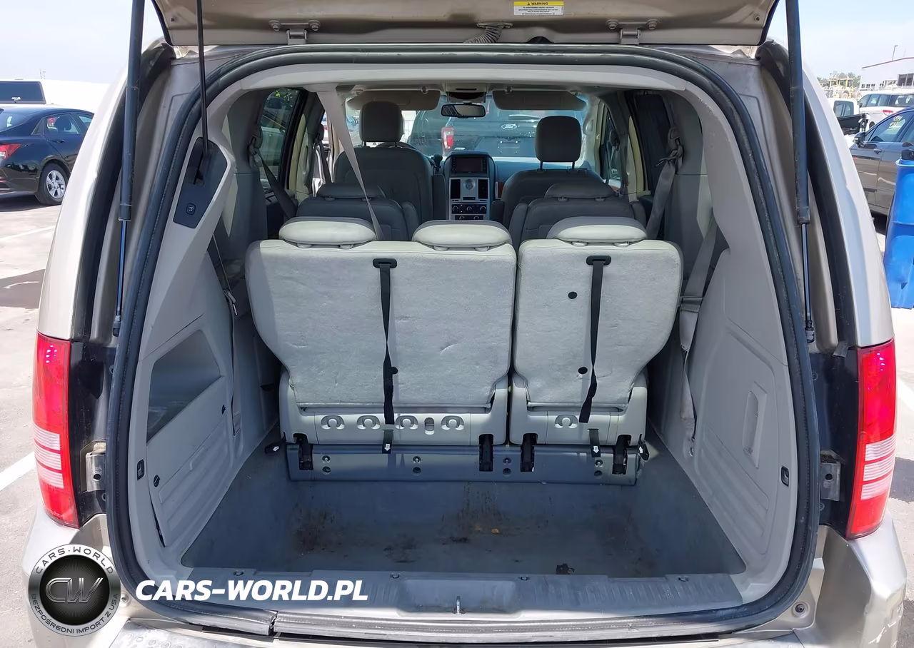 2009 Chrysler Town & Country Touring VIN:2A8HR54159R521056 - 18