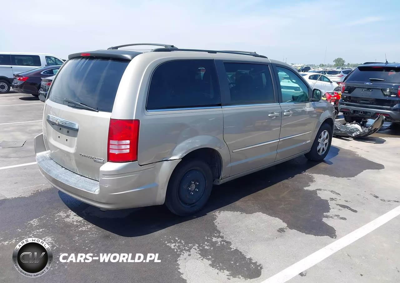 2009 Chrysler Town & Country Touring VIN:2A8HR54159R521056 - 4