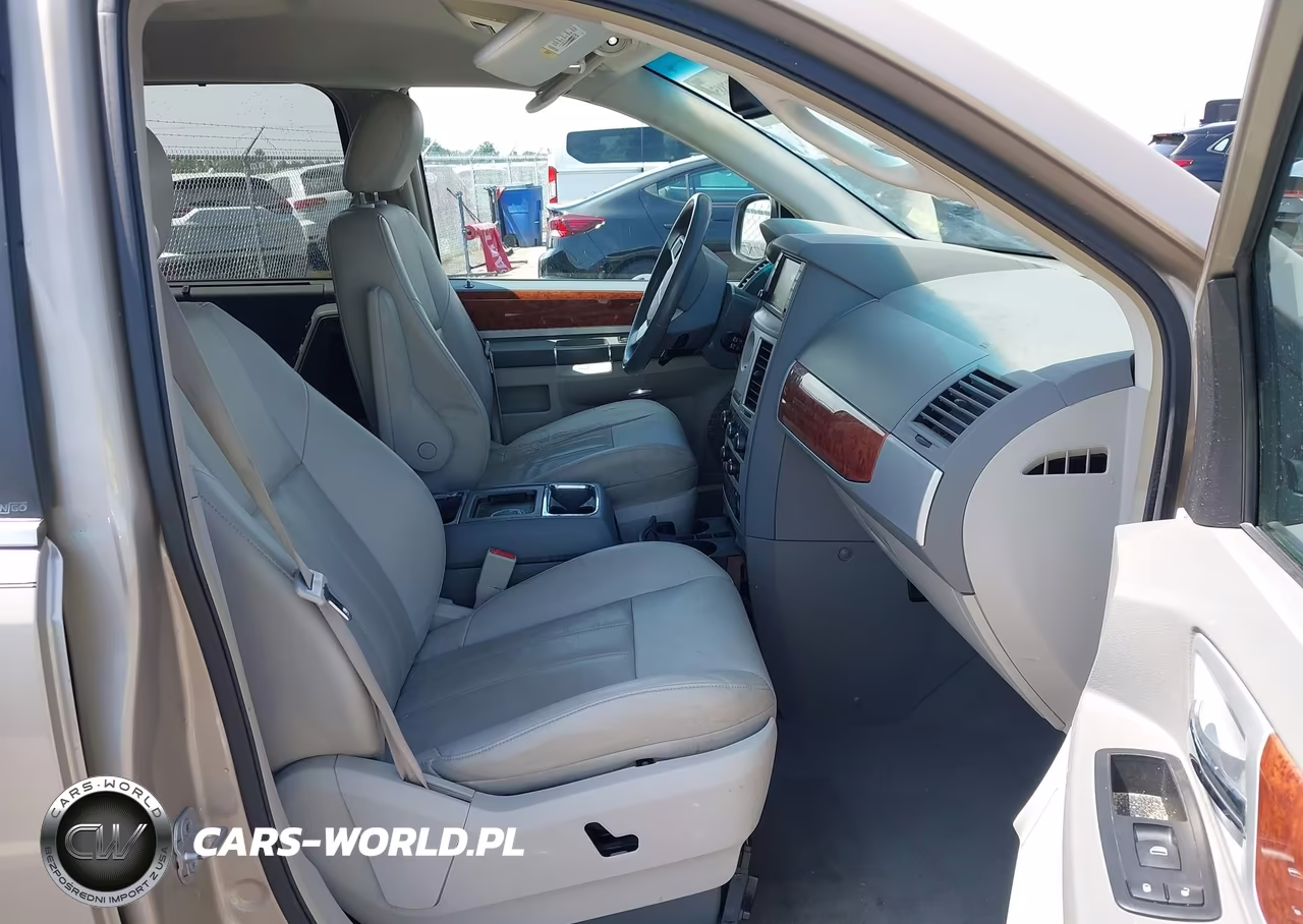 2009 Chrysler Town & Country Touring VIN:2A8HR54159R521056 - 5