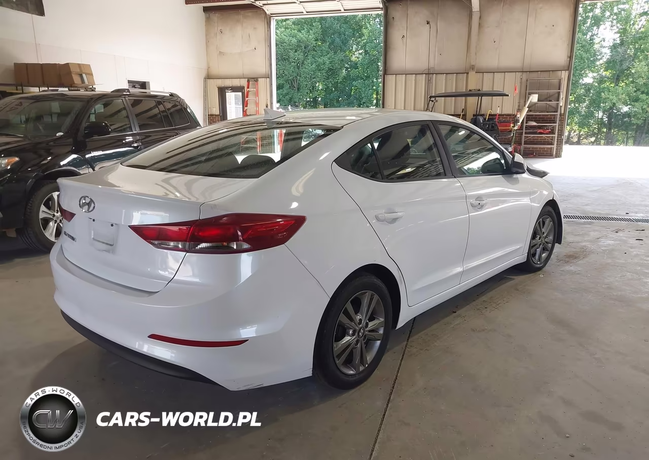 2017 Hyundai Elantra Value Edition VIN:5NPD84LF4HH202937 - 4