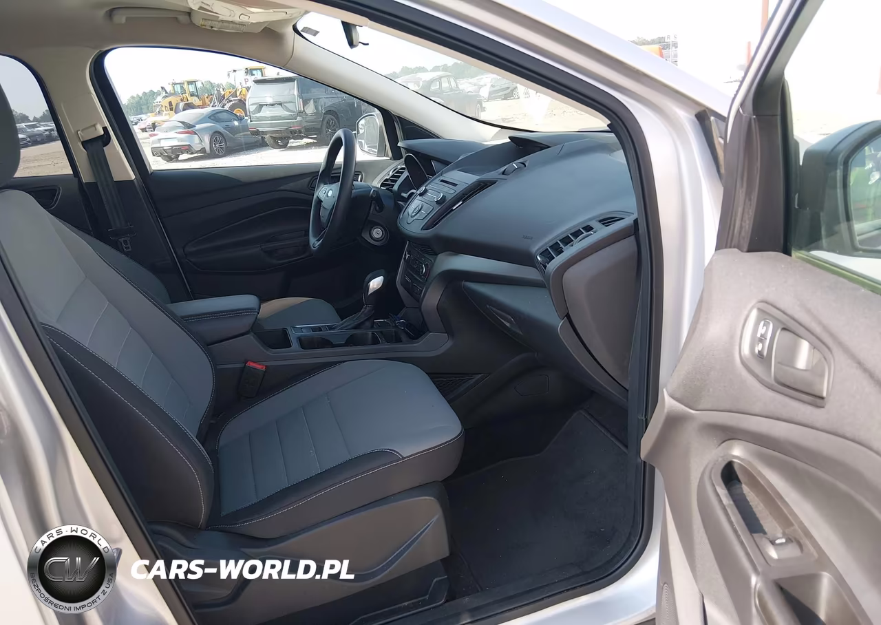 2018 Ford Escape S VIN:1FMCU0F7XJUD08403 - 5