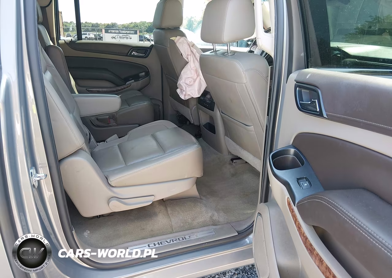 2017 Chevrolet Suburban Premier VIN:1GNSKJKC4HR258990 - 8