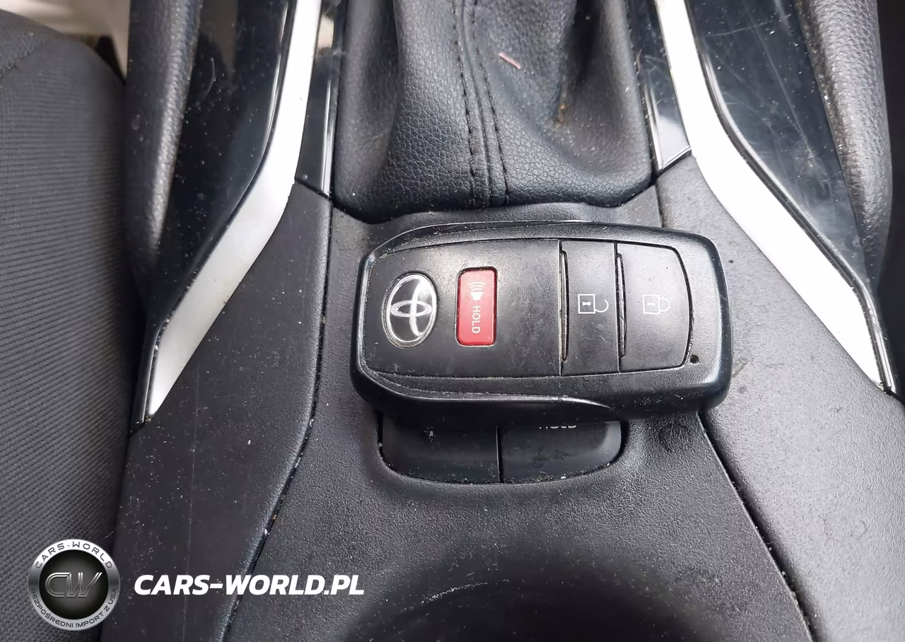 2022 Toyota Corolla Cross Le VIN:7MUCAAAG2NV023446 - 11