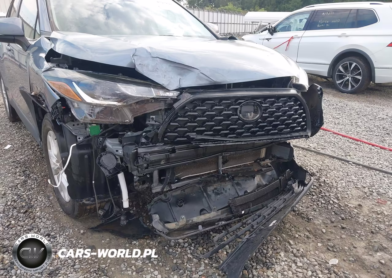 2022 Toyota Corolla Cross Le VIN:7MUCAAAG2NV023446 - 6