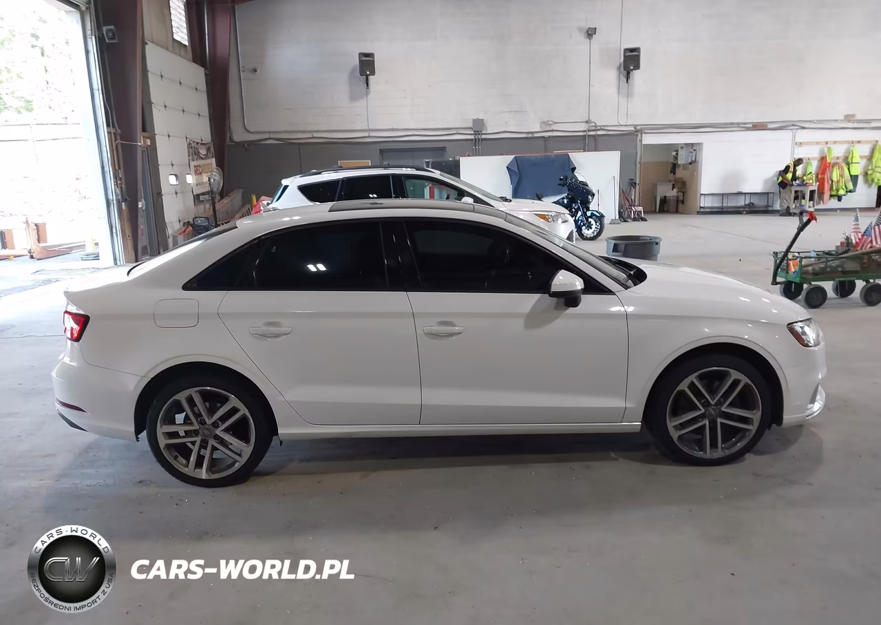 2018 Audi A3 2.0T Premium-2.0T Tech Premium VIN:WAUB8GFF8J1041118 - 13
