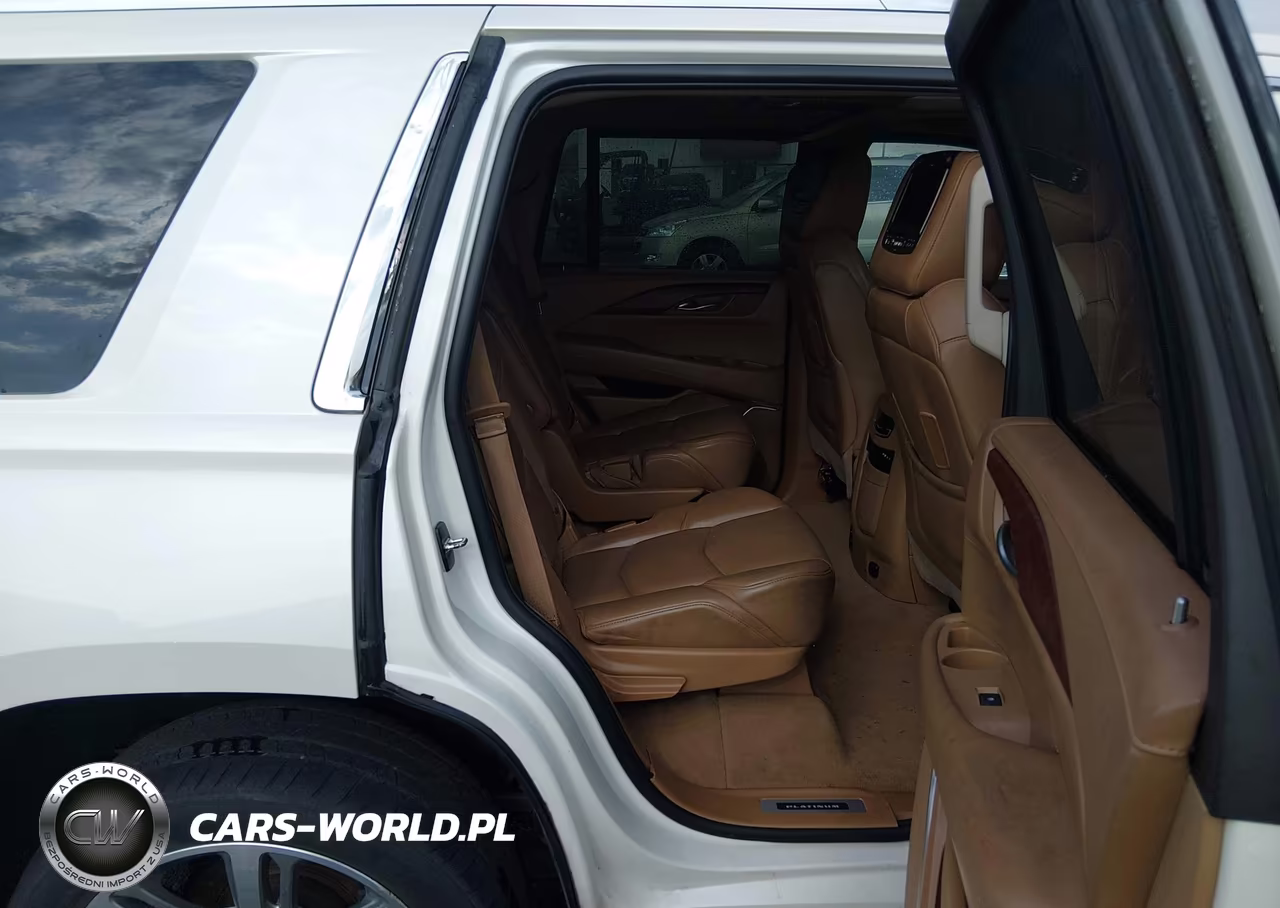 2015 Cadillac Escalade Platinum VIN:1GYS4PKJ4FR685081 - 8