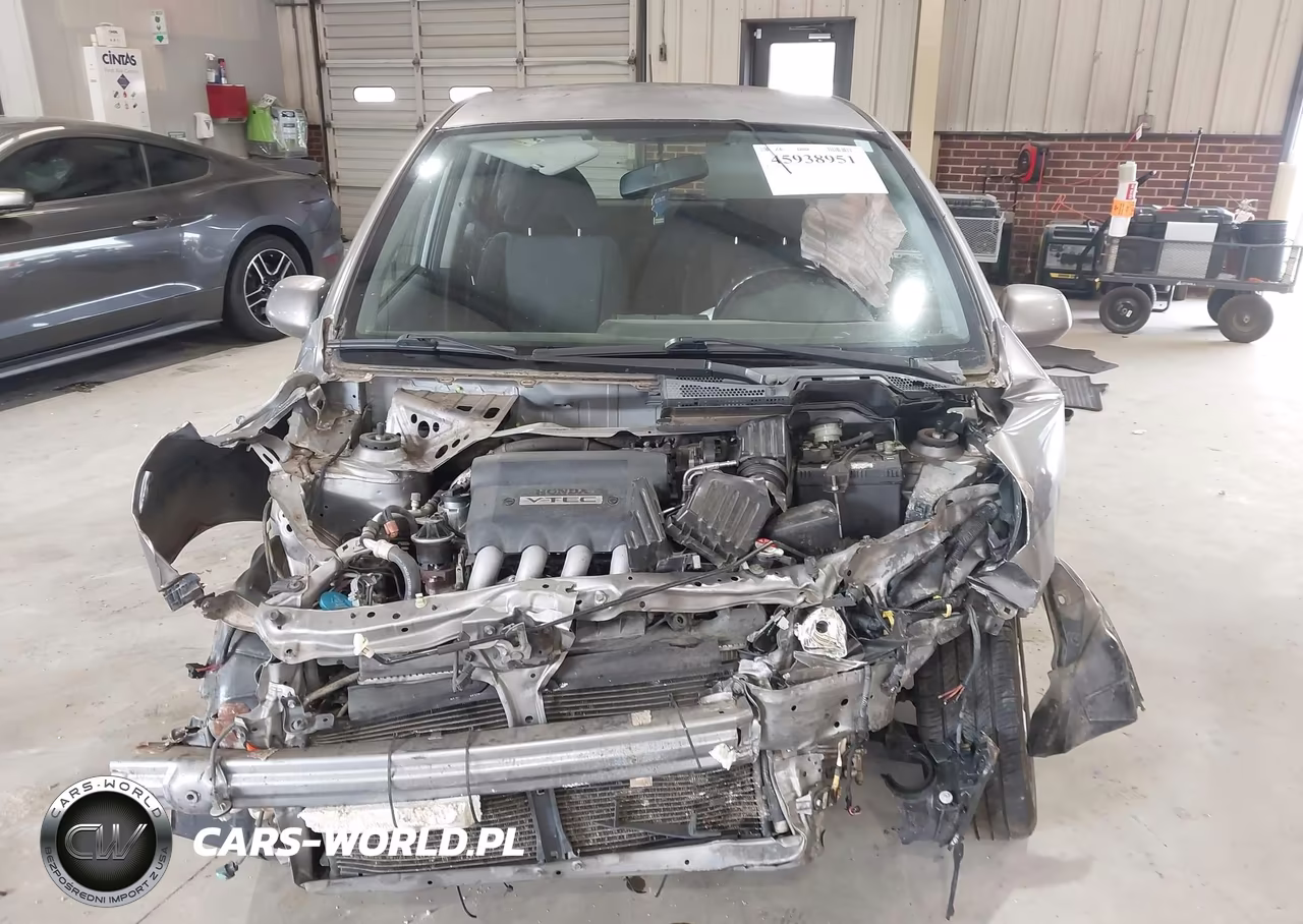 2007 Honda Fit Sport VIN:JHMGD386X7S028592 - 13