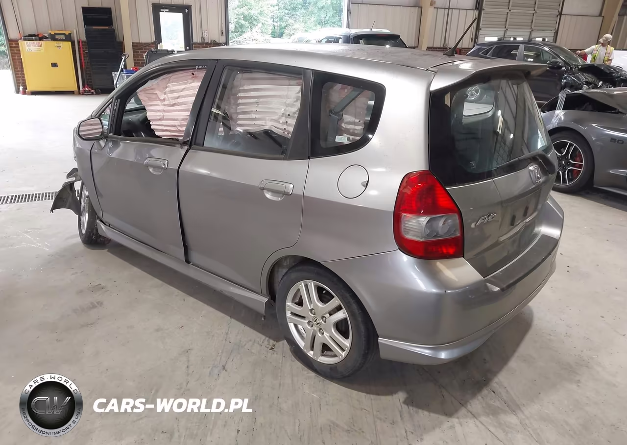 2007 Honda Fit Sport VIN:JHMGD386X7S028592 - 3