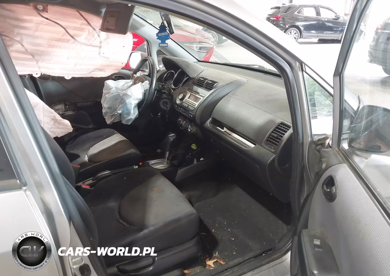 2007 Honda Fit Sport VIN:JHMGD386X7S028592 - 5