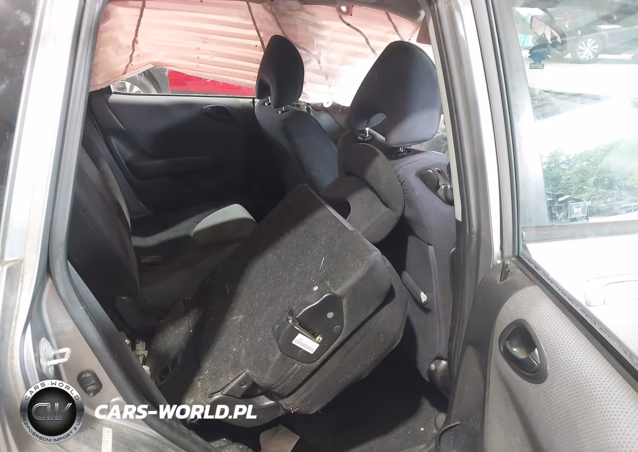 2007 Honda Fit Sport VIN:JHMGD386X7S028592 - 8