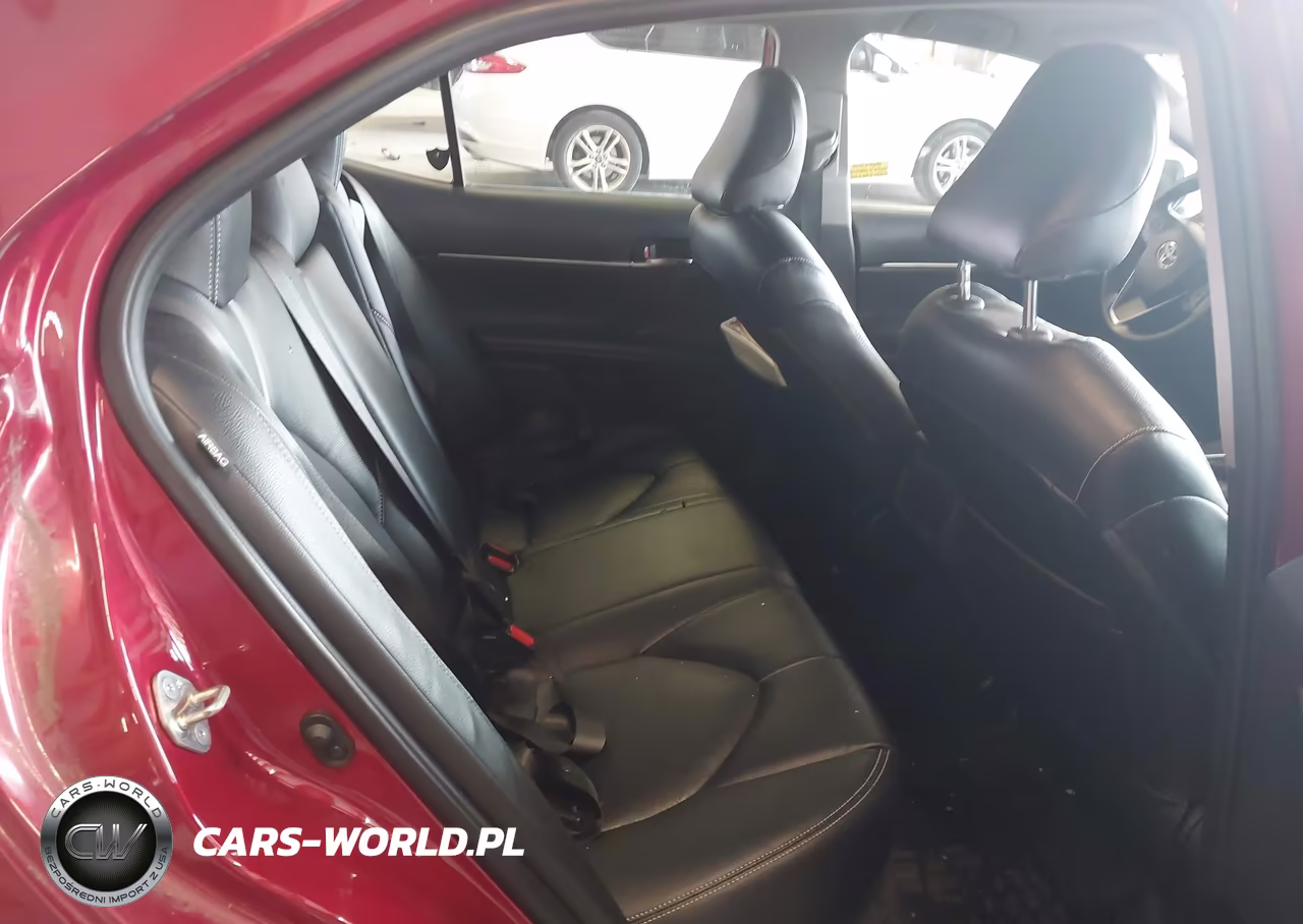 2020 Toyota Camry Le VIN:4T1C11AK7LU384173 - 8