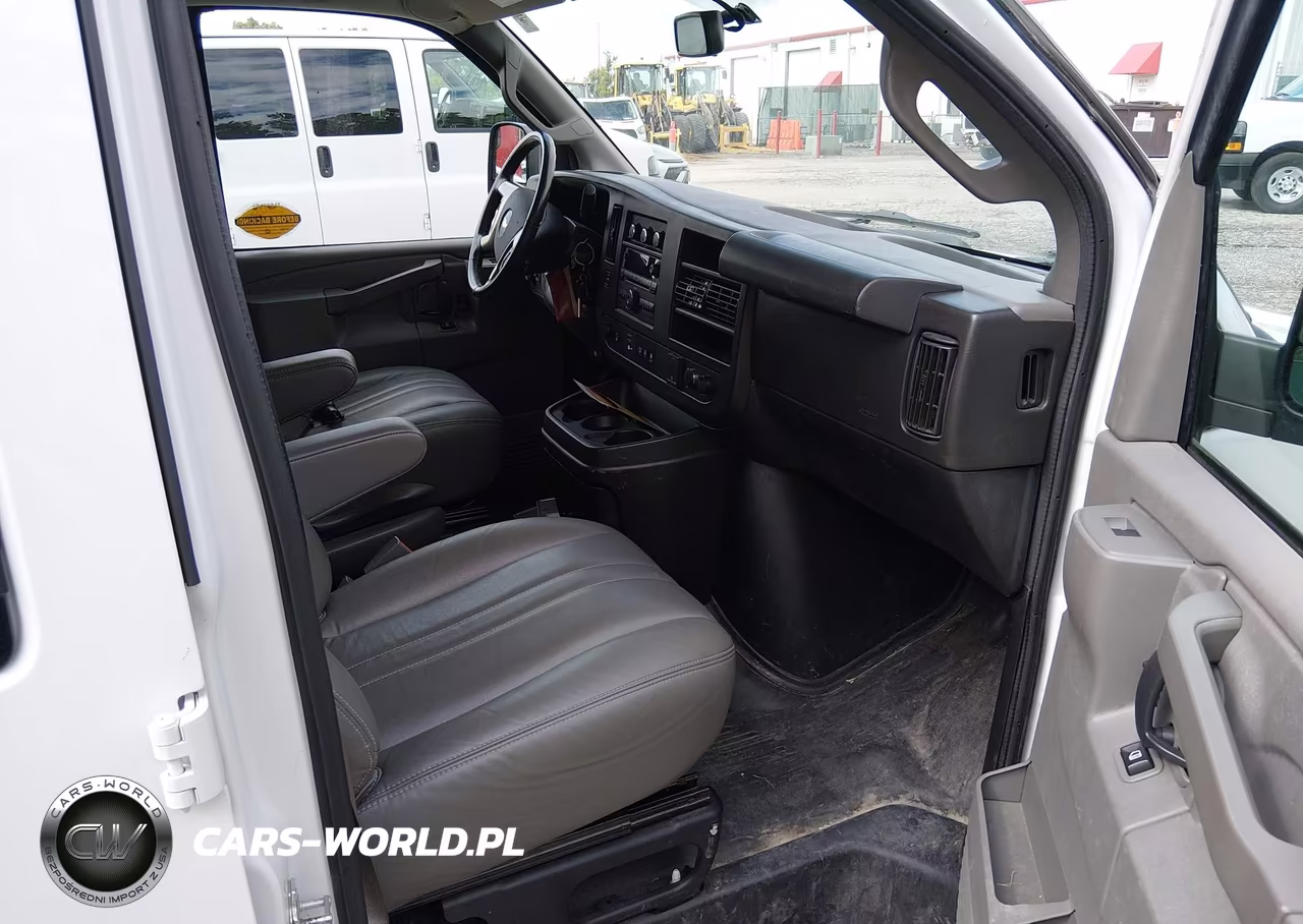 2019 Chevrolet Express 3500 Ls VIN:1GAZGNFG5K1335295 - 5