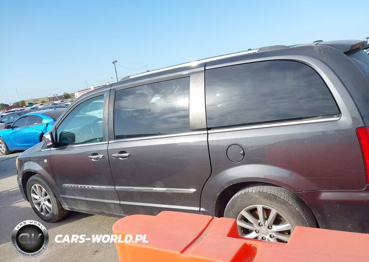 2014 Chrysler Town & Country Touring-L 30Th Anniversary VIN:2C4RC1CG0ER454730 - 14