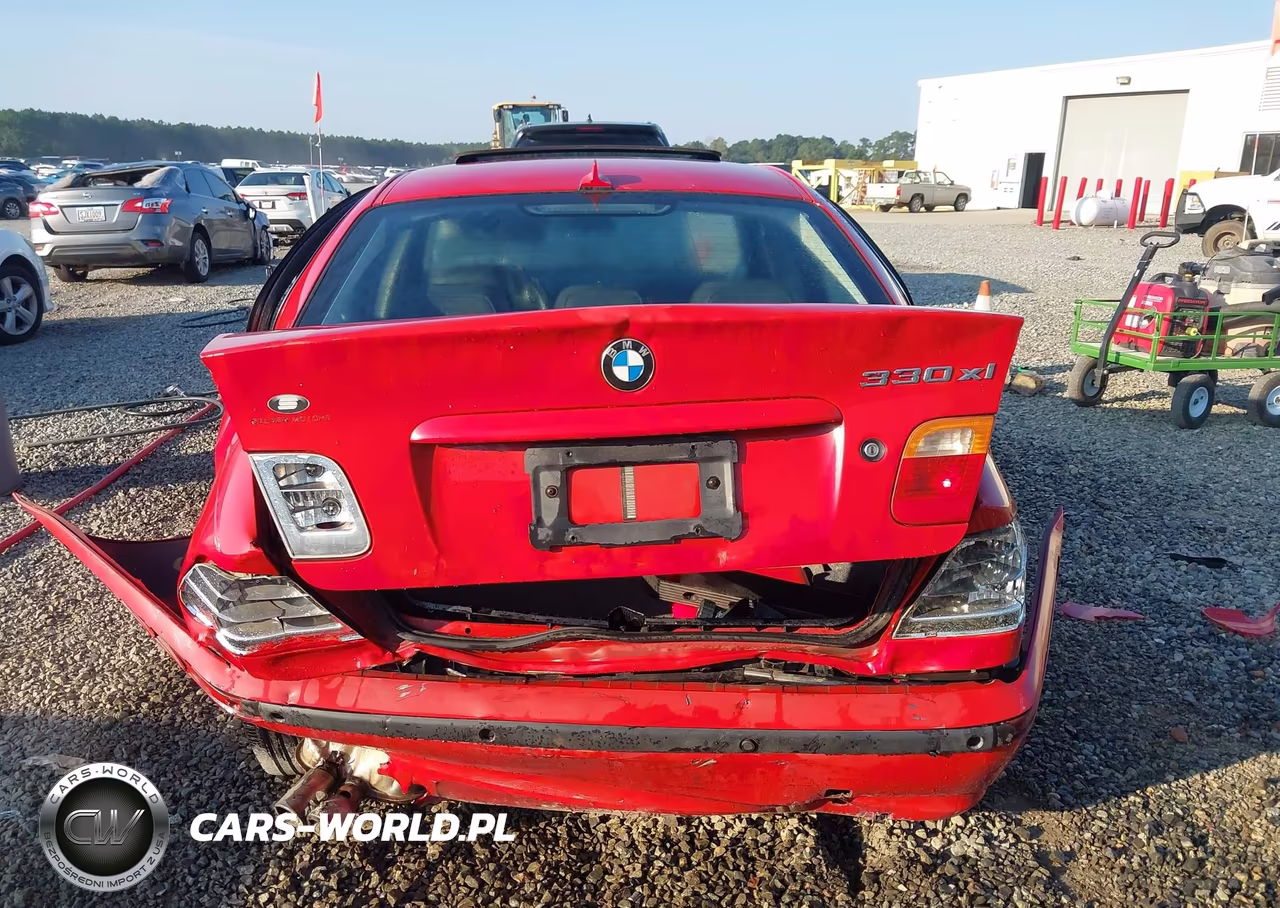 2005 BMW 330Xi VIN:WBAEW53425PN38274 - 16