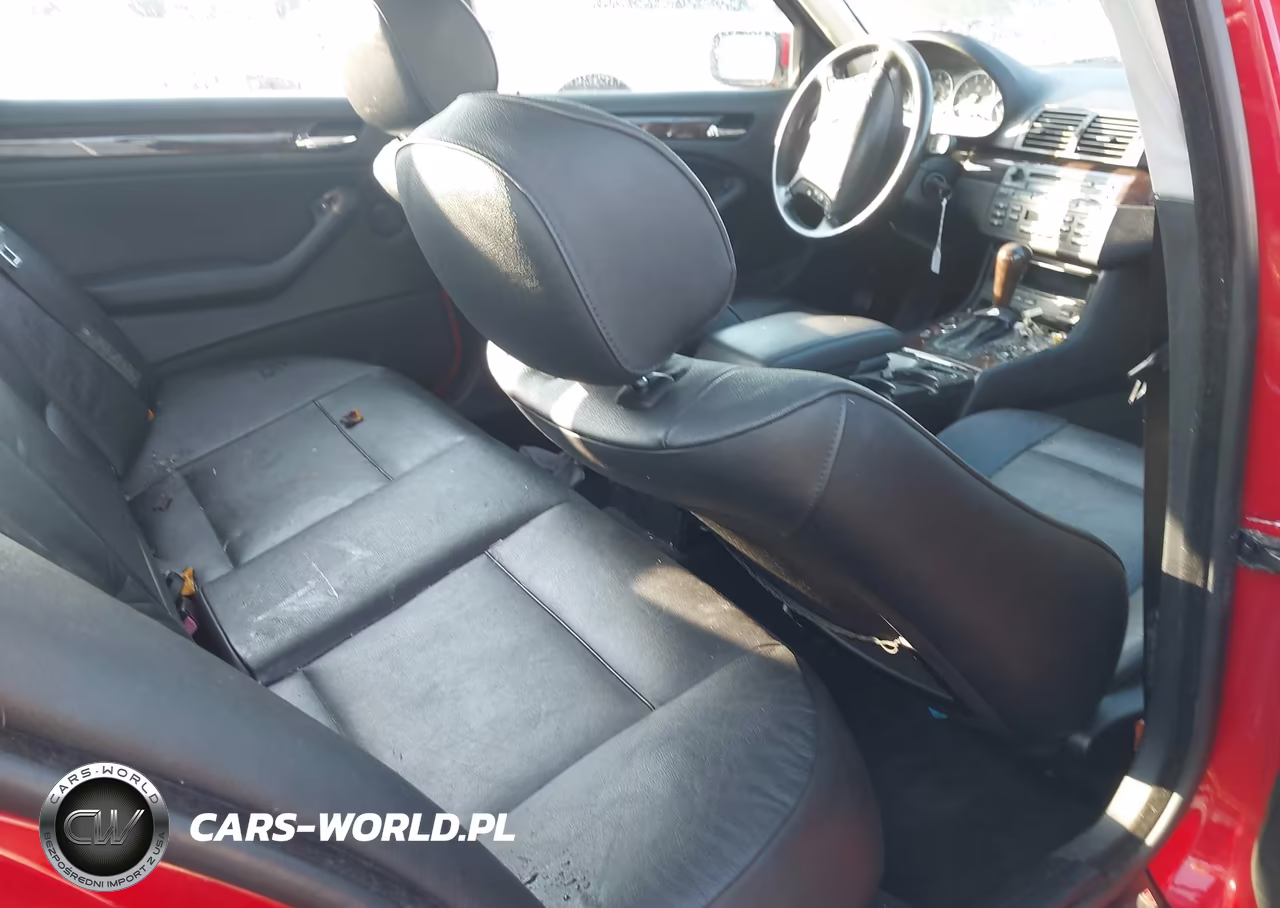 2005 BMW 330Xi VIN:WBAEW53425PN38274 - 8