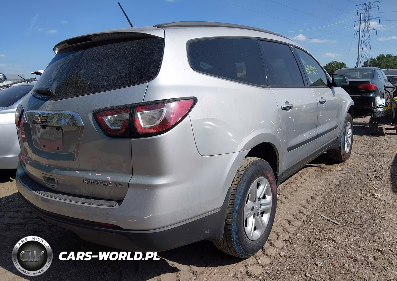 2015 Chevrolet Traverse Ls VIN:1GNKRFED4FJ153939 - 4