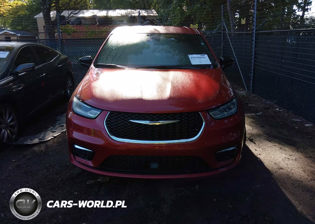 2025 Chrysler Pacifica Select VIN:2C4RC1BG2SR578575 - 13