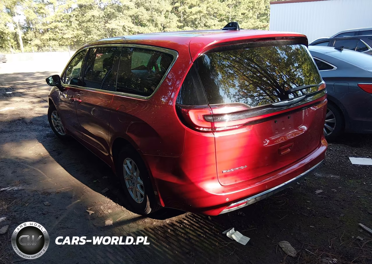 2025 Chrysler Pacifica Select VIN:2C4RC1BG2SR578575 - 3
