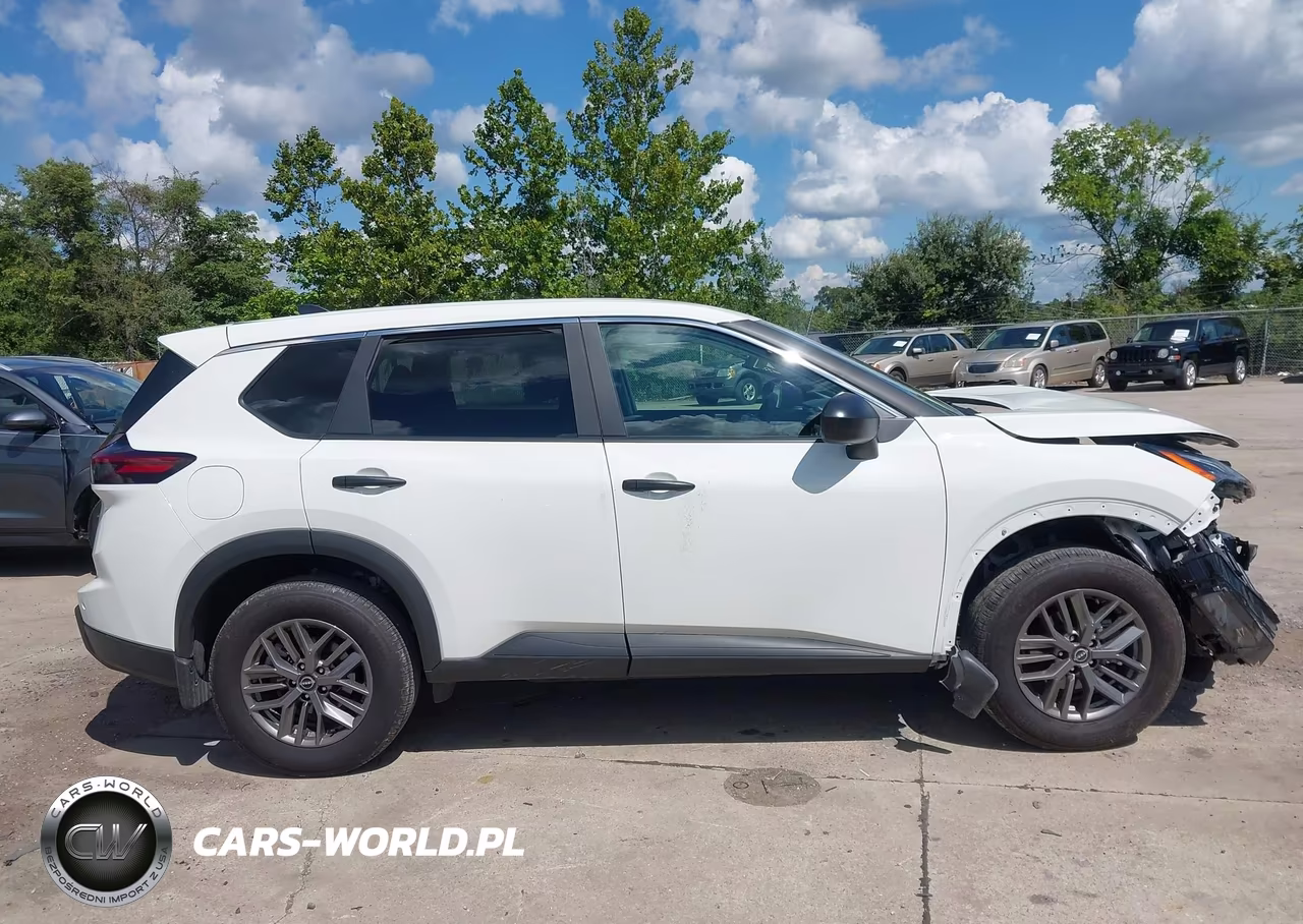 2026 Nissan Rogue S VIN:5N1BT3AA4TC672313 - 13