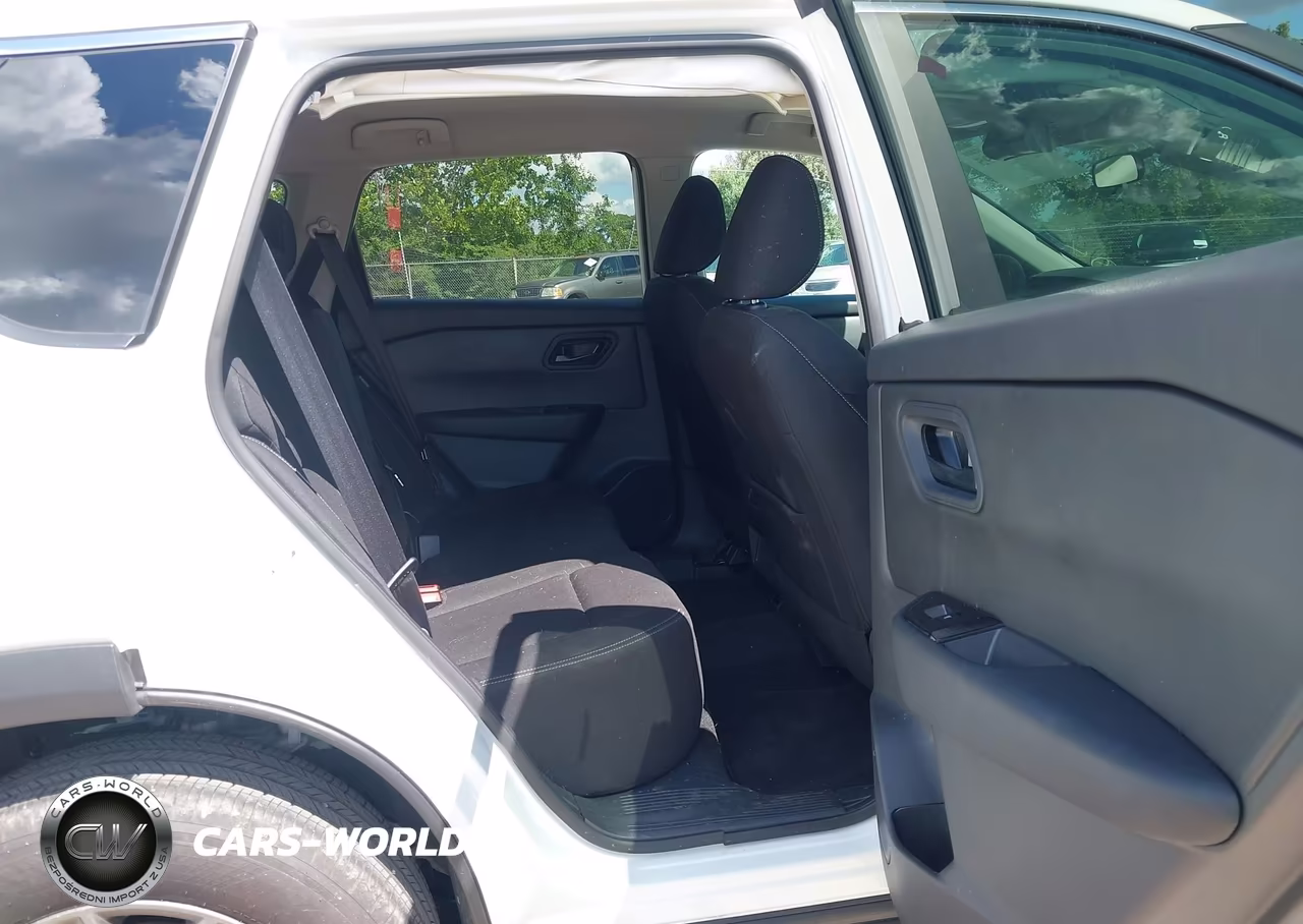 2026 Nissan Rogue S VIN:5N1BT3AA4TC672313 - 7