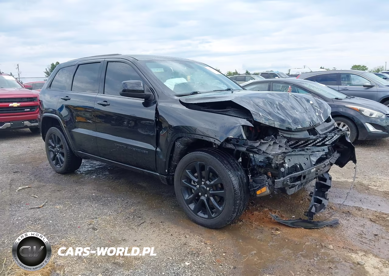 2018 Jeep Grand Cherokee Altitude 4X4 VIN:1C4RJFAG5JC234640 - 1