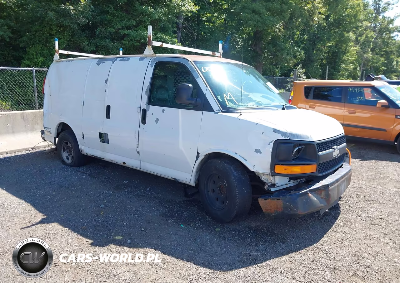 2005 Chevrolet Express VIN:1GCFG15X551261191 - 1
