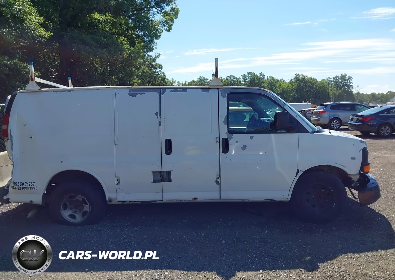 2005 Chevrolet Express VIN:1GCFG15X551261191 - 12