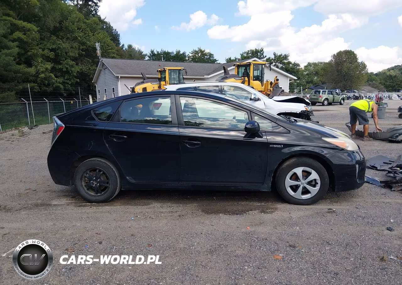 2012 Toyota Prius Three VIN:JTDKN3DU6C1526432 - 13