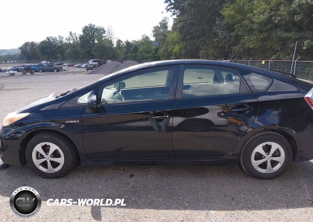 2012 Toyota Prius Three VIN:JTDKN3DU6C1526432 - 14
