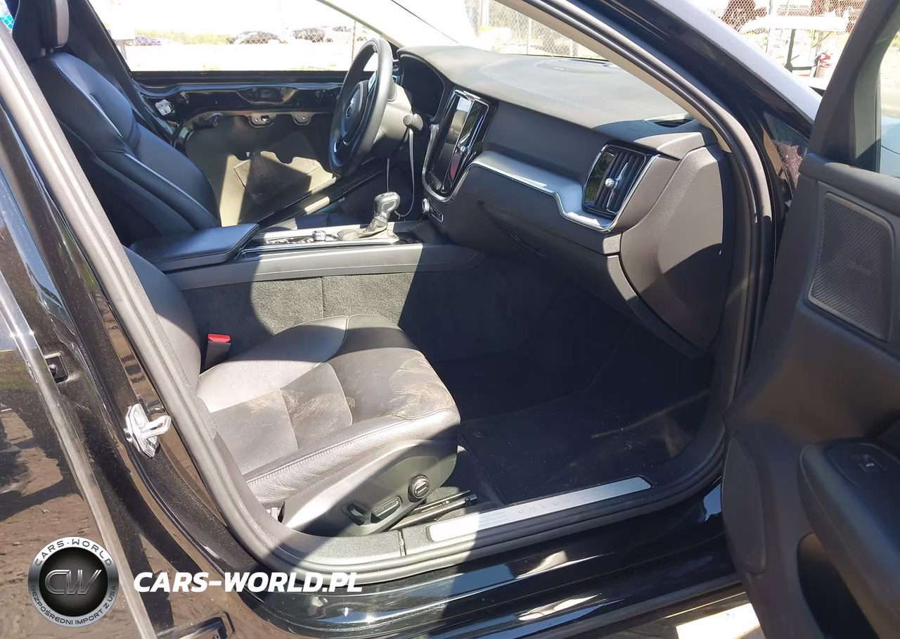 2020 Volvo S60 T6 Momentum VIN:7JRA22TK4LG071691 - 5