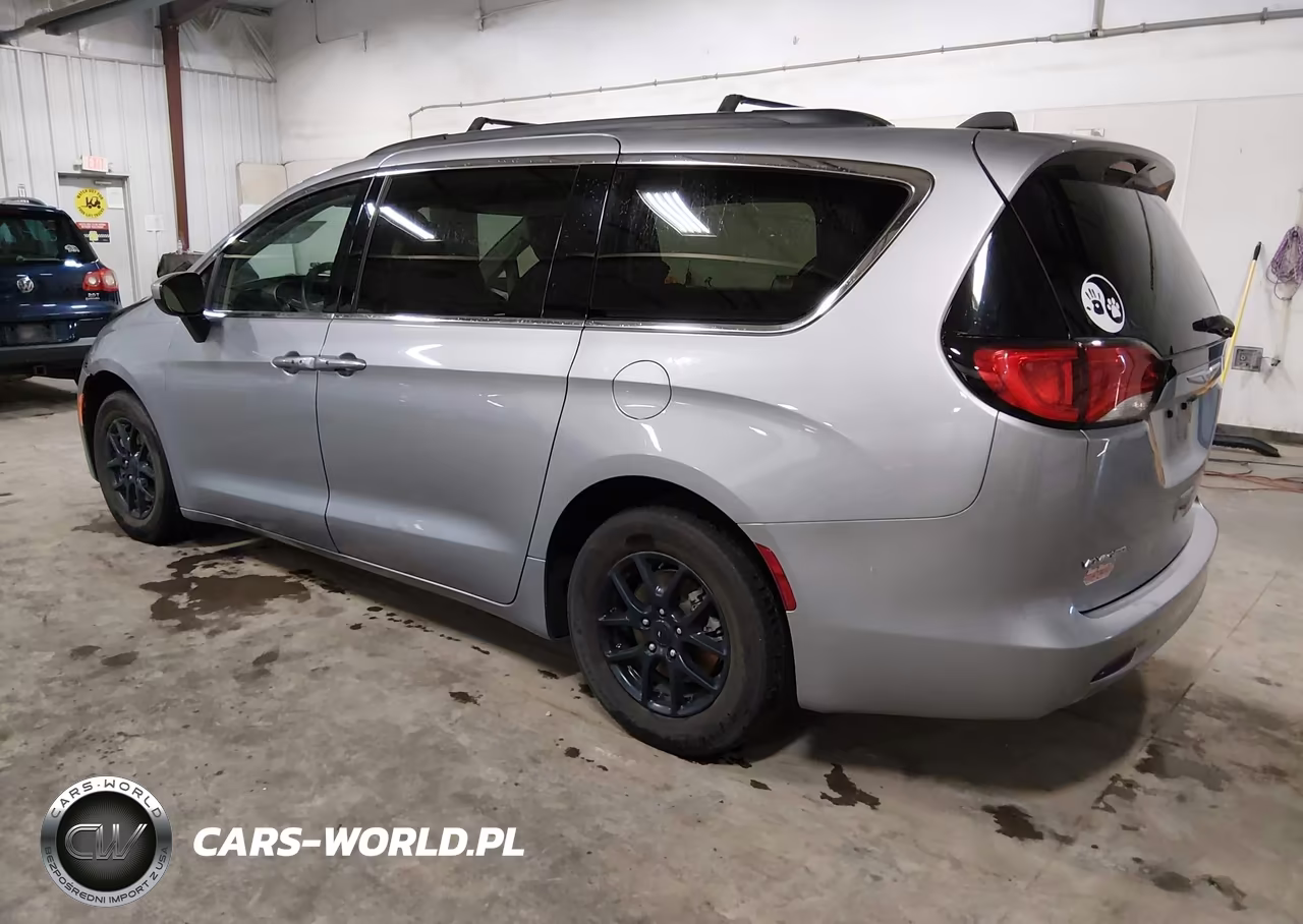 2021 Chrysler Voyager Lxi VIN:2C4RC1DG6MR515687 - 3
