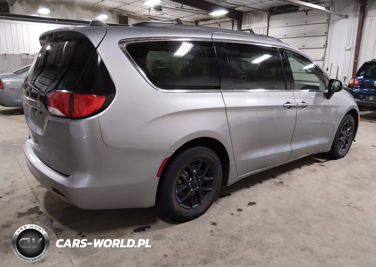 2021 Chrysler Voyager Lxi VIN:2C4RC1DG6MR515687 - 4