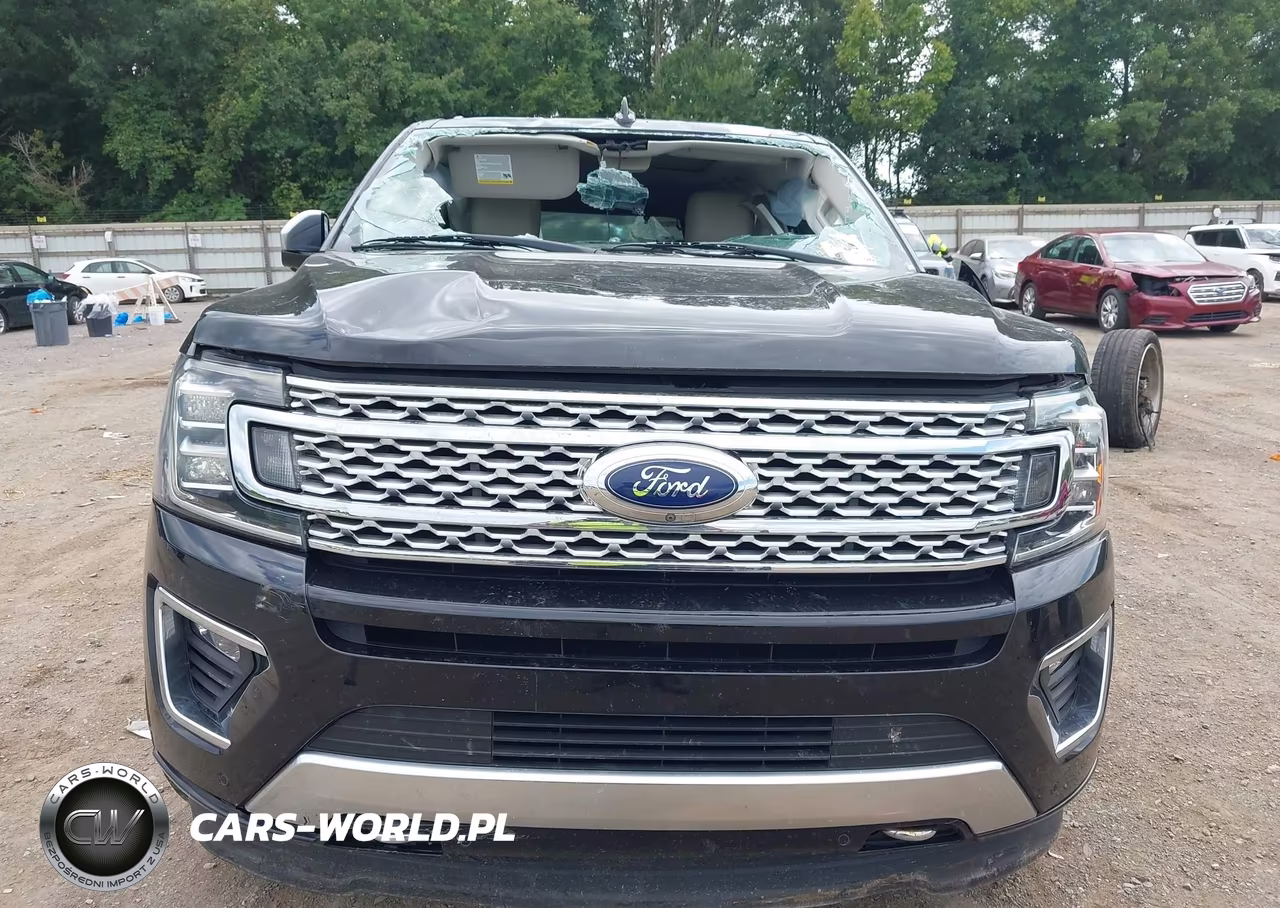 2018 Ford Expedition Platinum VIN:1FMJU1MT8JEA00220 - 12