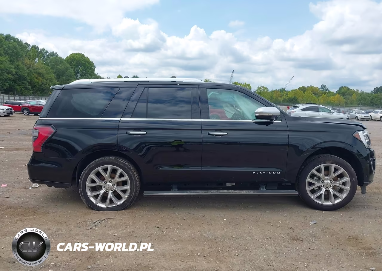 2018 Ford Expedition Platinum VIN:1FMJU1MT8JEA00220 - 13