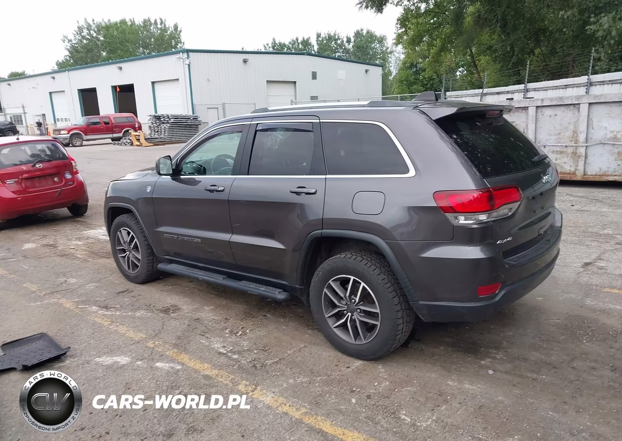 2020 Jeep Grand Cherokee North Edition 4X4 VIN:1C4RJFAG2LC357475 - 3