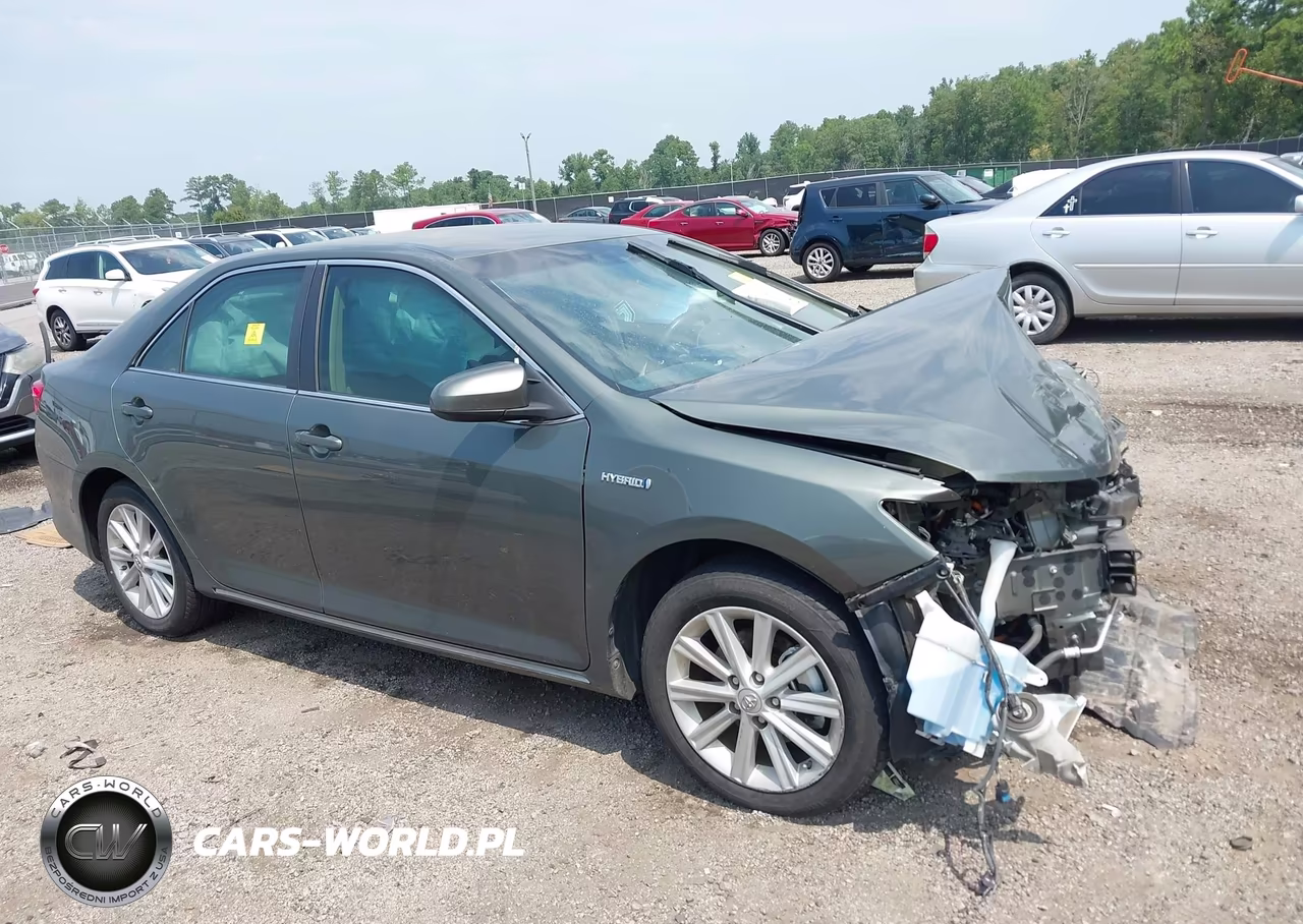 2013 Toyota Camry Hybrid Xle