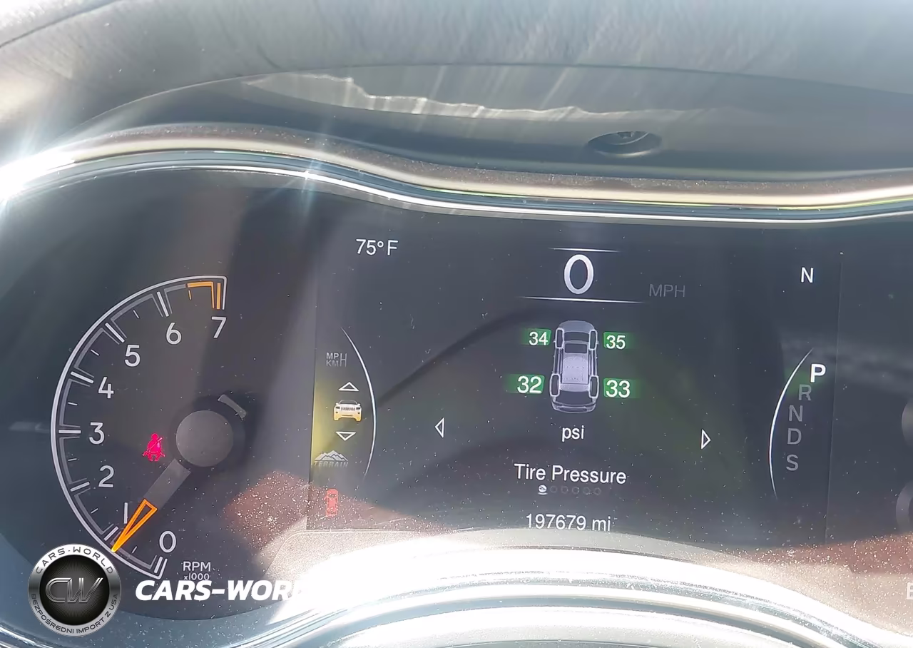 2014 Jeep Grand Cherokee Summit VIN:1C4RJFJG4EC492637 - 7