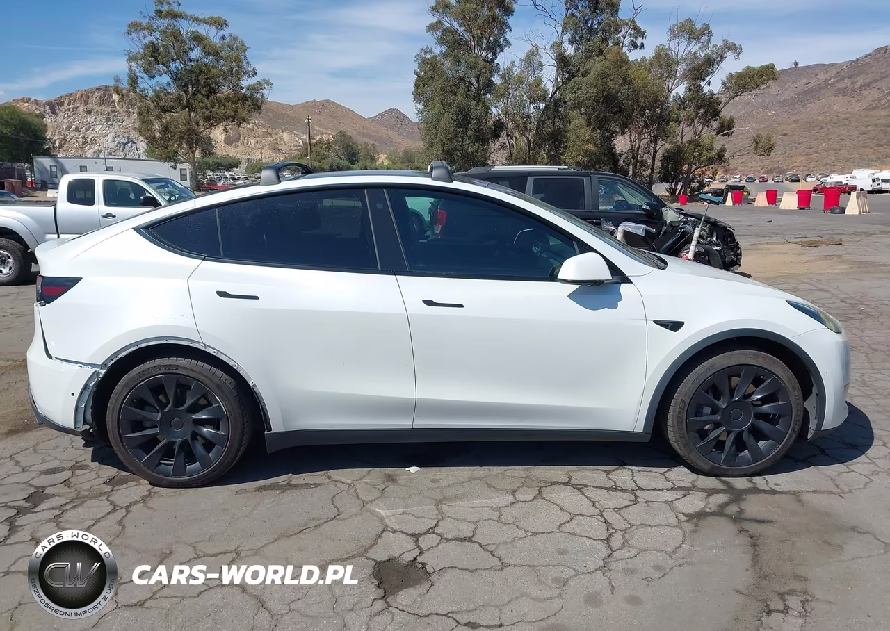 2021 Tesla Model Y Long Range Dual Motor All-Wheel Drive VIN:5YJYGDEE2MF112154 - 13