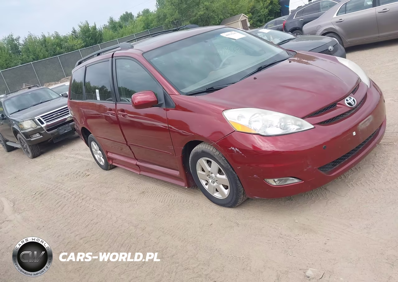 2007 Toyota Sienna Xle – zdjęcie 1 z 11