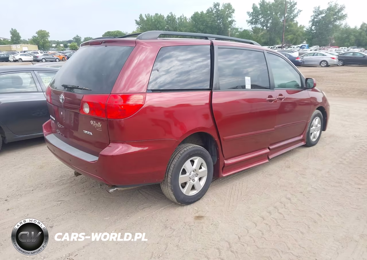 2007 Toyota Sienna Xle VIN:5TDZK22CX7S082055 - 4