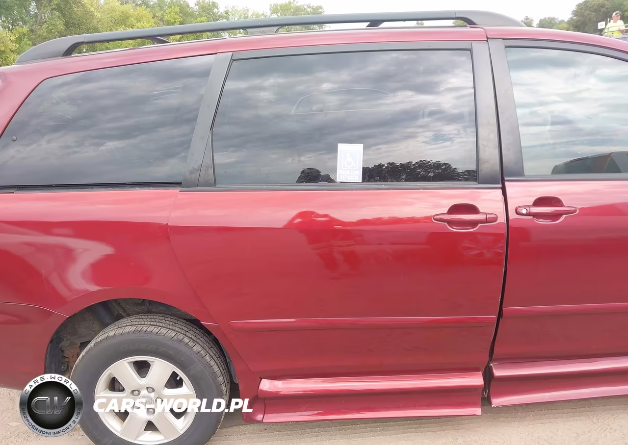2007 Toyota Sienna Xle VIN:5TDZK22CX7S082055 - 8