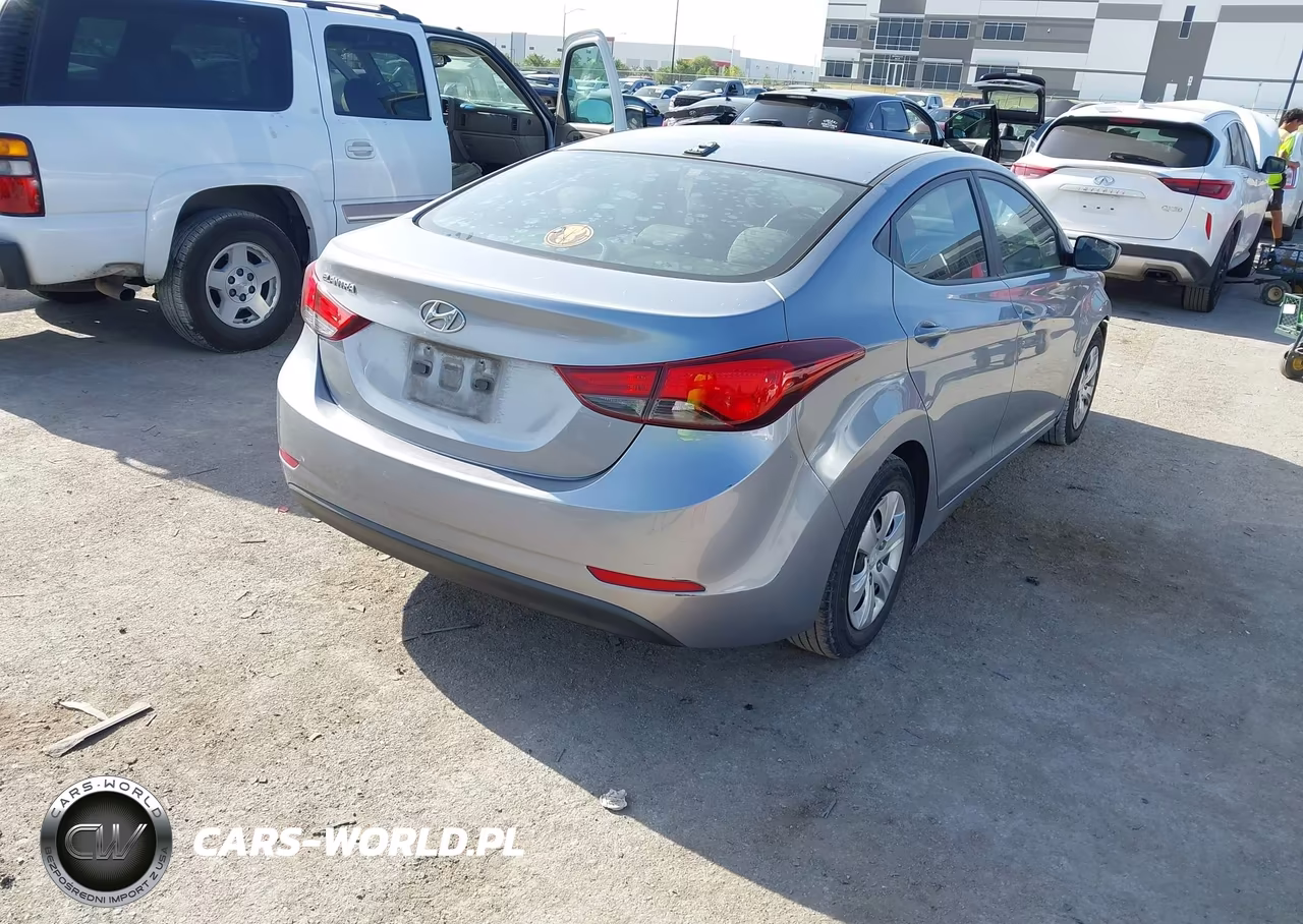 2016 Hyundai Elantra Se VIN:5NPDH4AE3GH745706 - 4