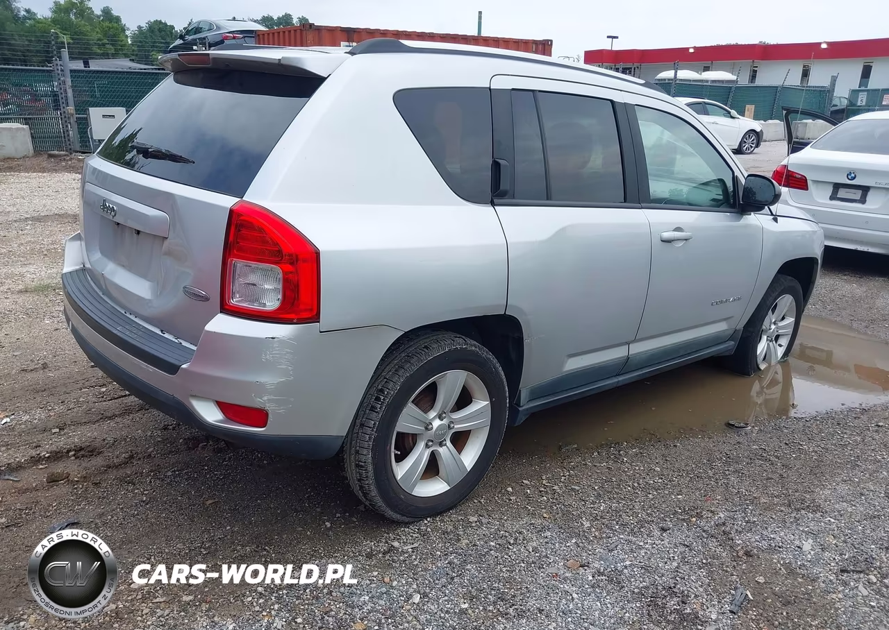 2011 Jeep Compass VIN:1J4NT1FA1BD246547 - 4