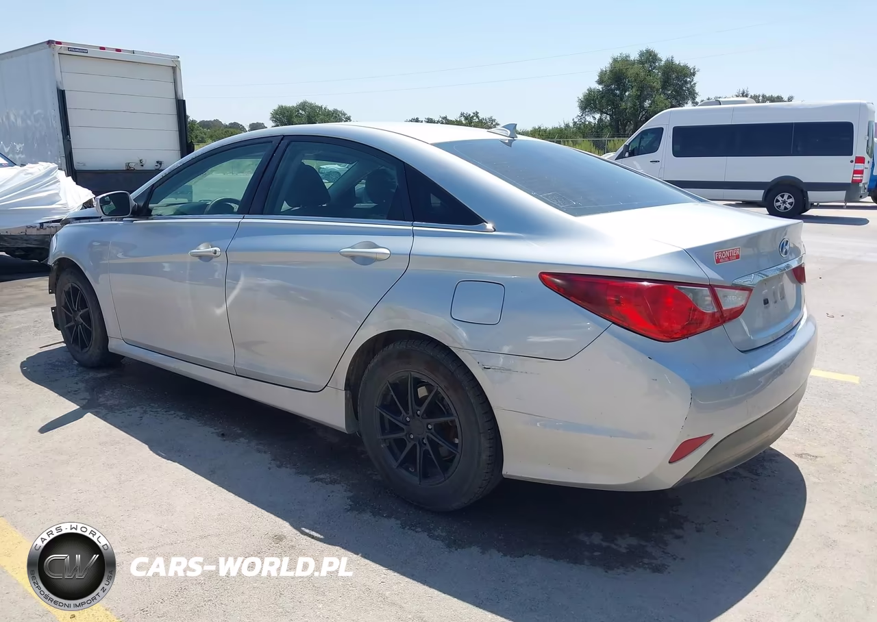2014 Hyundai Sonata Gls VIN:5NPEB4AC1EH825569 - 3